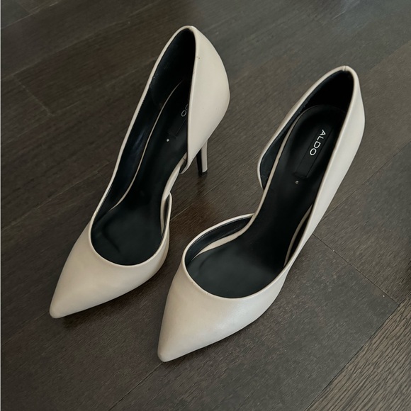 Aldo Tan Heels - Picture 2 of 11